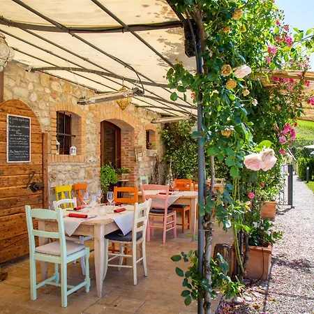 Ca' Piadera Wine Relais Farm stay *