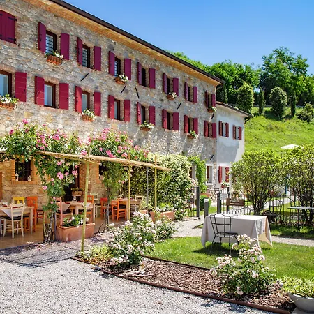 Farm stay Ca' Piadera Wine Relais *